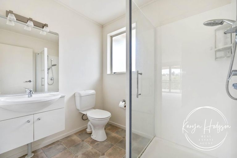 Photo of property in 12 Ash Grove, Maungaturoto, 0520