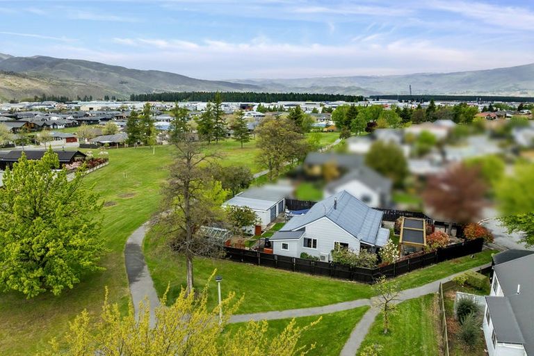 Photo of property in 12 Shale Court, Cromwell, 9310