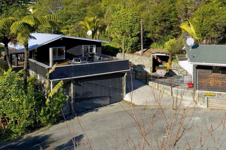 Photo of property in 38 Hope Drive, Okiwi Bay, 7193