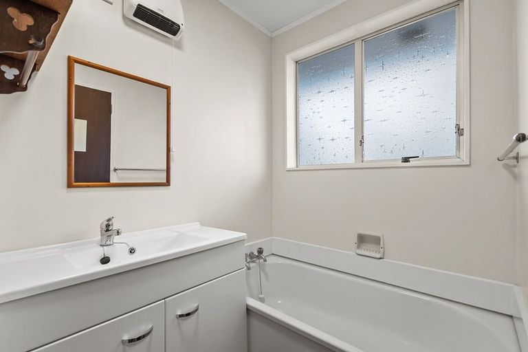 Photo of property in 24 Ayr Street, Riccarton, Christchurch, 8011