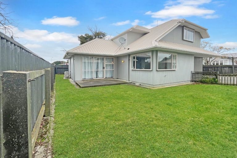 Photo of property in 79b Heretaunga Street, Palmerston North, 4414