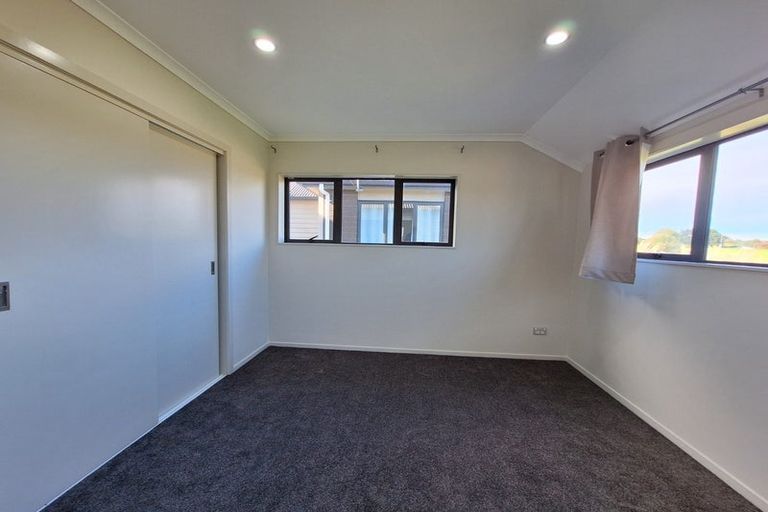 Photo of property in 28a Wallson Crescent, Wiri, Auckland, 2104