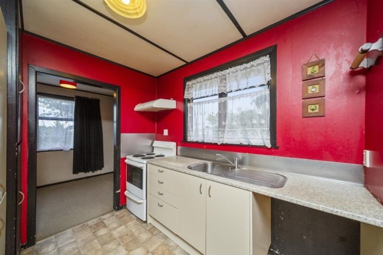 Photo of property in 11 Fairfield Road, Hawera, 4610