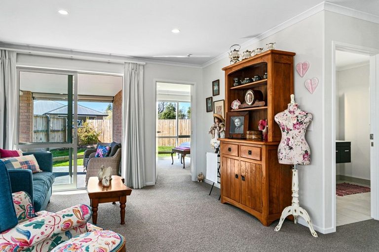 Photo of property in 13 Ngahana Place, Turangi, 3334