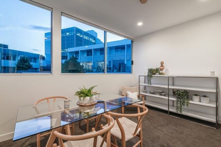 Photo of property in 16n Fisher-point Drive, Auckland Central, Auckland, 1010