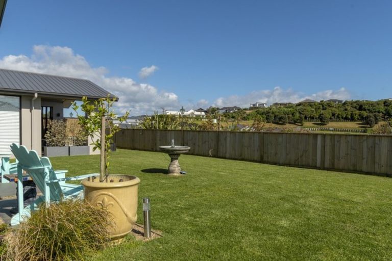 Photo of property in 3 Vantage Place, Omokoroa, 3114