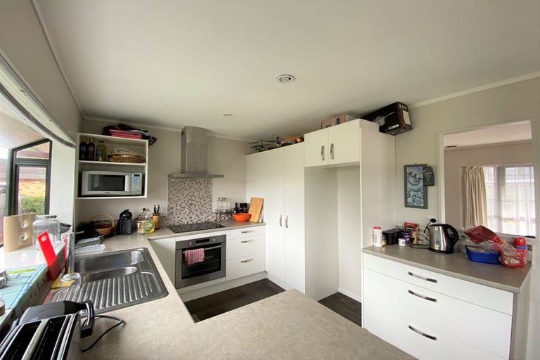 Photo of property in 8 Midvale Place, Burswood, Auckland, 2013