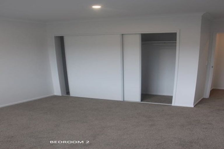 Photo of property in 29 Ambar Ridge Avenue, Massey, Auckland, 0614