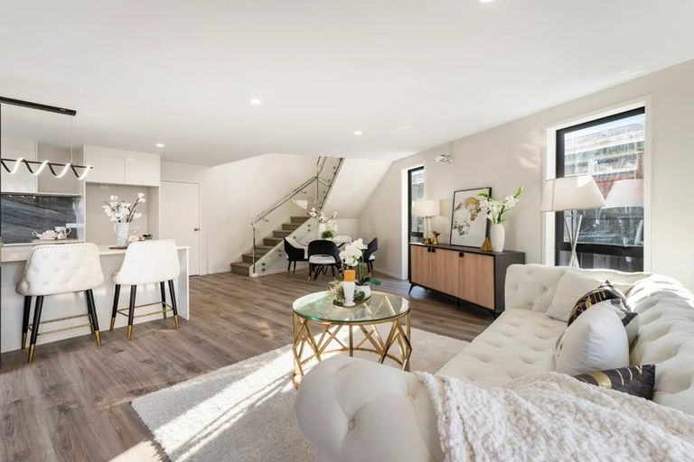 Photo of property in 30c Tawa Crescent, Manurewa, Auckland, 2102