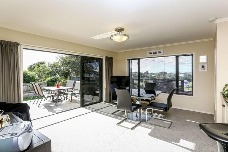 Photo of property in 20 Barrett Road, Whalers Gate, New Plymouth, 4310