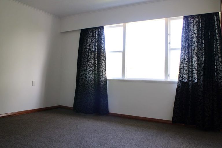 Photo of property in 9 Radnall Way, Johnsonville, Wellington, 6037