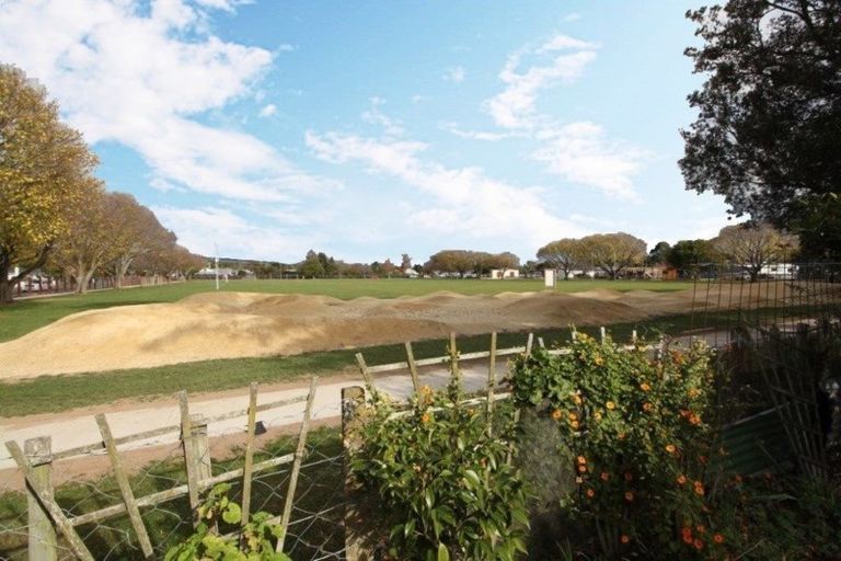 Photo of property in 103 Salisbury Street, Ashhurst, 4810