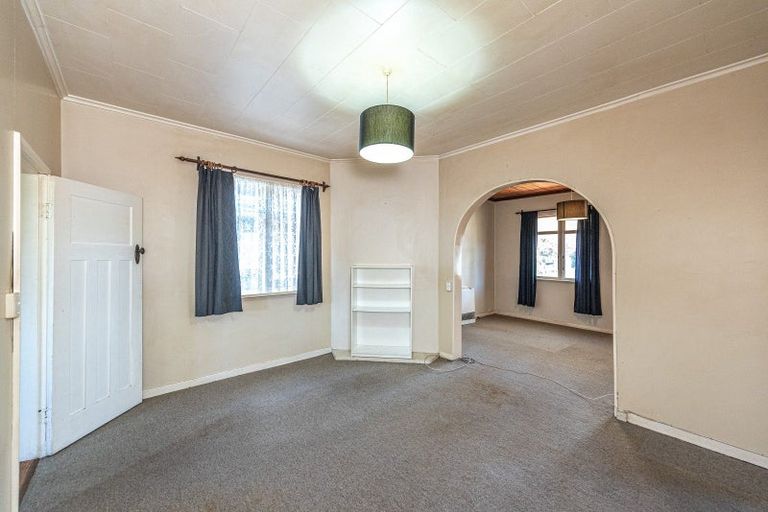 Photo of property in 10 Cavell Place, Gonville, Whanganui, 4501