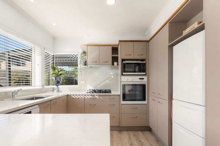 Photo of property in 4 Amery Place, Papamoa Beach, Papamoa, 3118