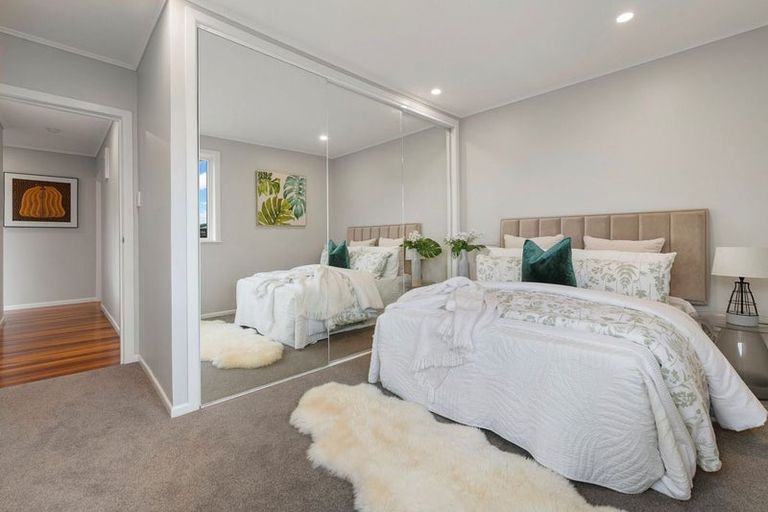 Photo of property in 37 Cardiff Road, Pakuranga, Auckland, 2010
