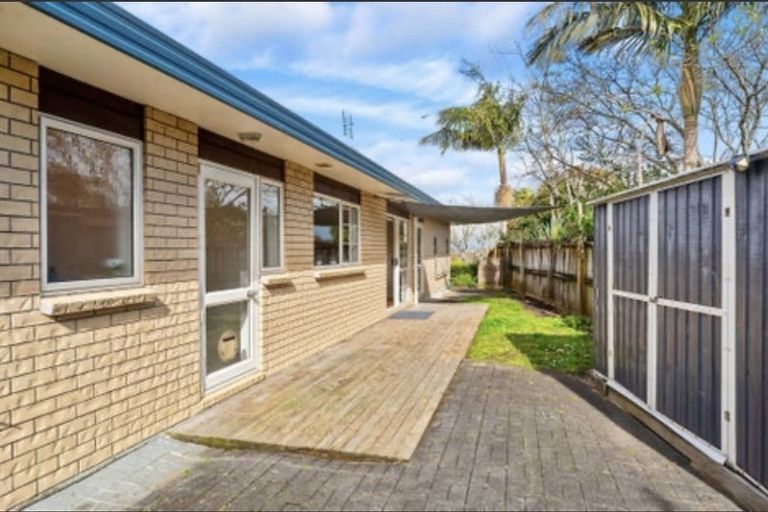 Photo of property in 53 Stratford Road, Manurewa, Auckland, 2105