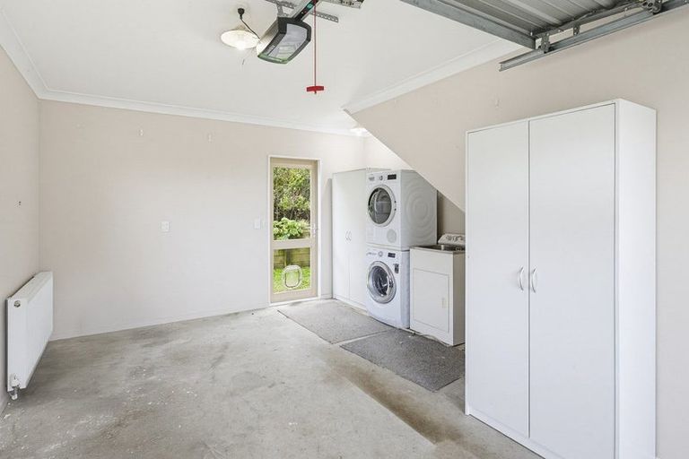 Photo of property in 20a Bowes Crescent, Strathmore Park, Wellington, 6022