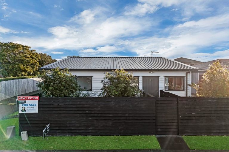 Photo of property in 61a Wellington Street, Pukekohe, 2120