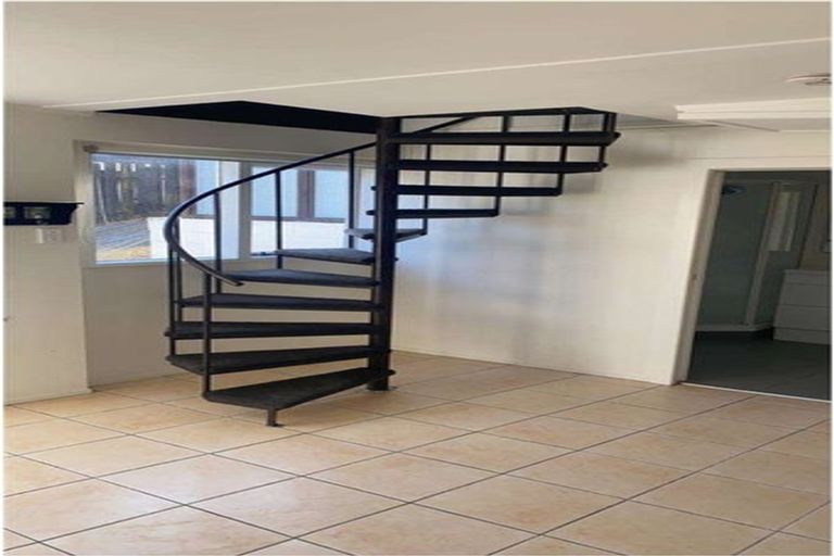 Photo of property in 27 Montclair Rise, Browns Bay, Auckland, 0630