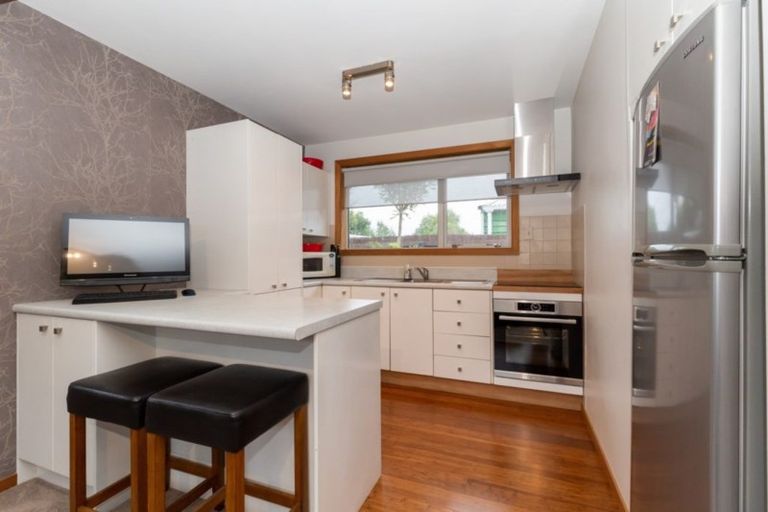 Photo of property in 2/128 Foremans Road, Islington, Christchurch, 8042