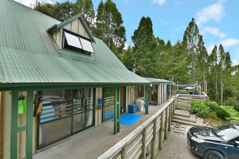 Photo of property in 335 Kanohi Road, Kaukapakapa, 0873