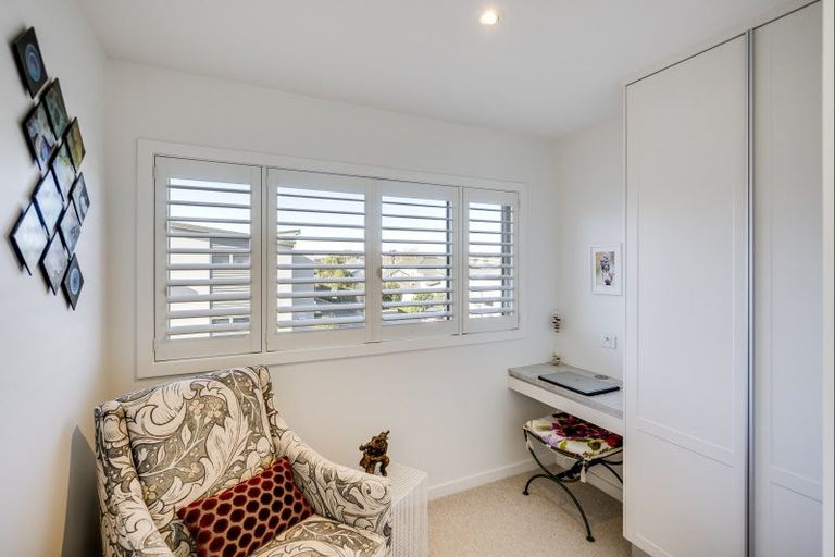 Photo of property in 12 Bray Place, Havelock North, 4130