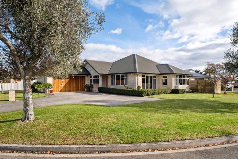 Photo of property in 19 Pohutukawa Grove, Lytton West, Gisborne, 4010