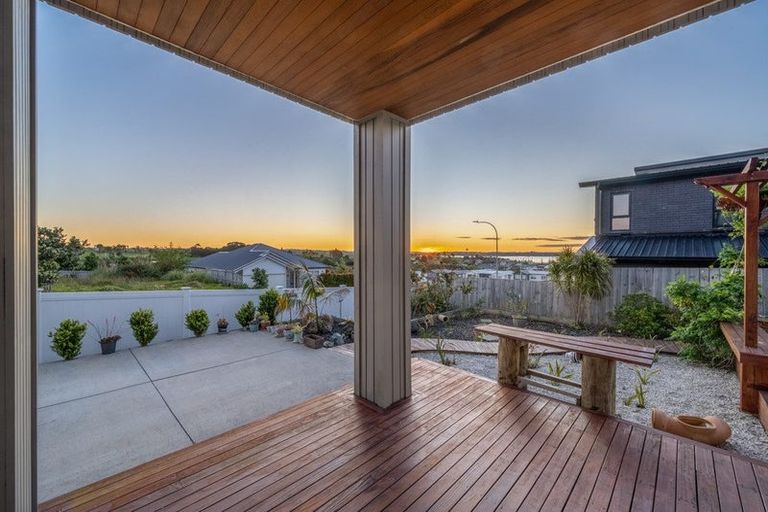 Photo of property in 48 Eighth View Avenue, Beachlands, Auckland, 2018