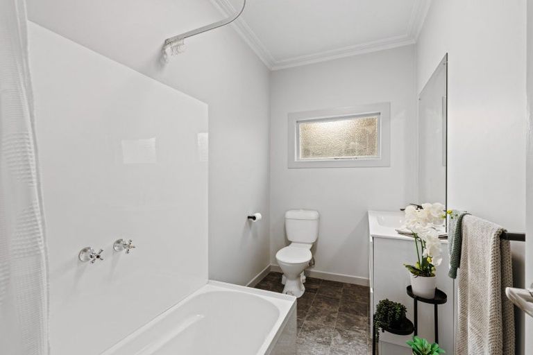 Photo of property in 2 King Street, Waitara, 4320