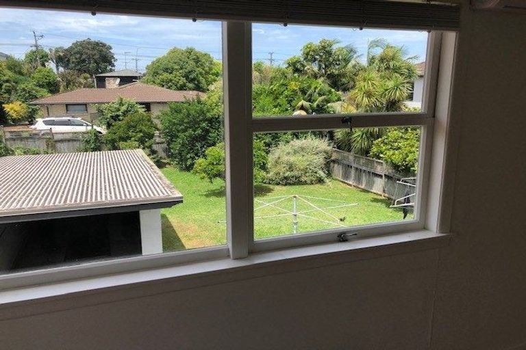 Photo of property in 19 Church Street, Northcote Point, Auckland, 0627