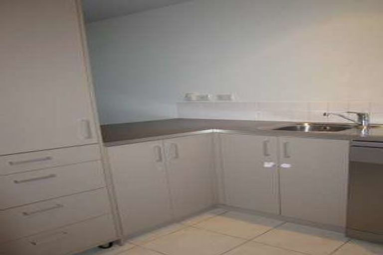 Photo of property in 5 Opito Way, East Tamaki, Auckland, 2013
