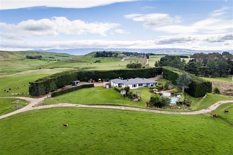 Photo of property in 1025 Aorangi Road, Maraekakaho, Hastings, 4171