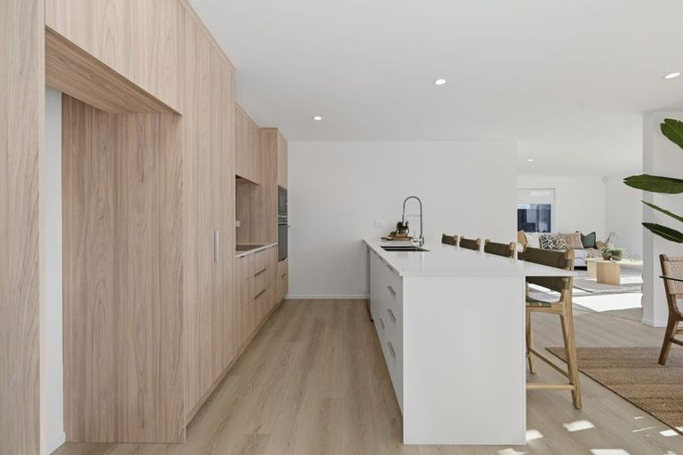 Photo of property in 15 Rehua Way, Papamoa, 3118