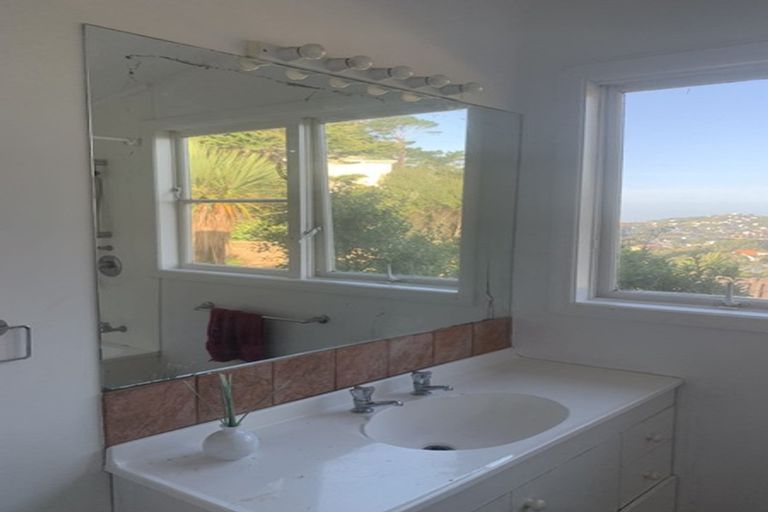 Photo of property in 43a Baroda Street, Khandallah, Wellington, 6035