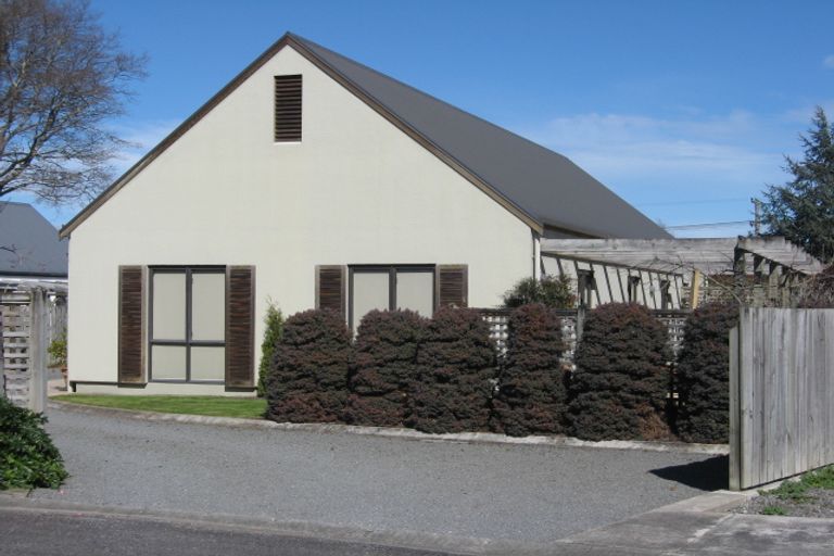 Photo of property in 6 Clara Anne Grove, Greytown, 5712