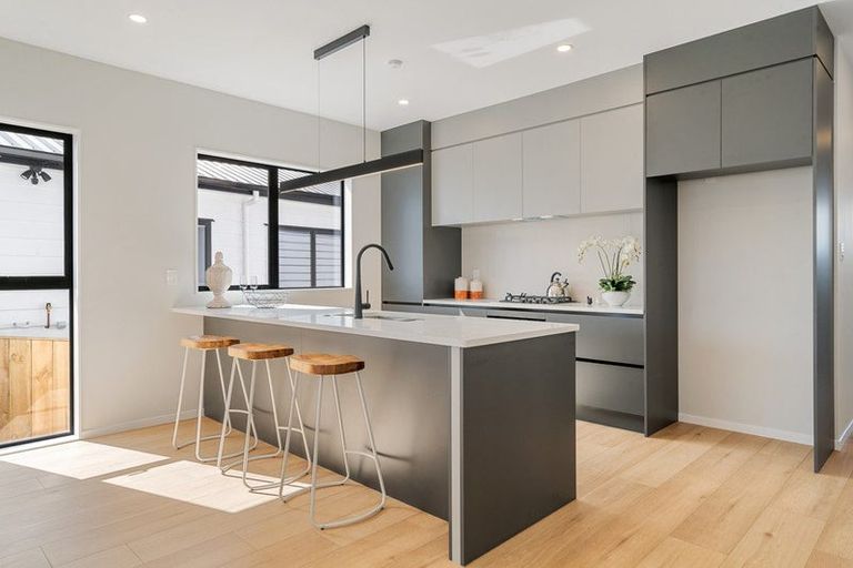 Photo of property in 73 Tributary Parade, Karaka, Papakura, 2113