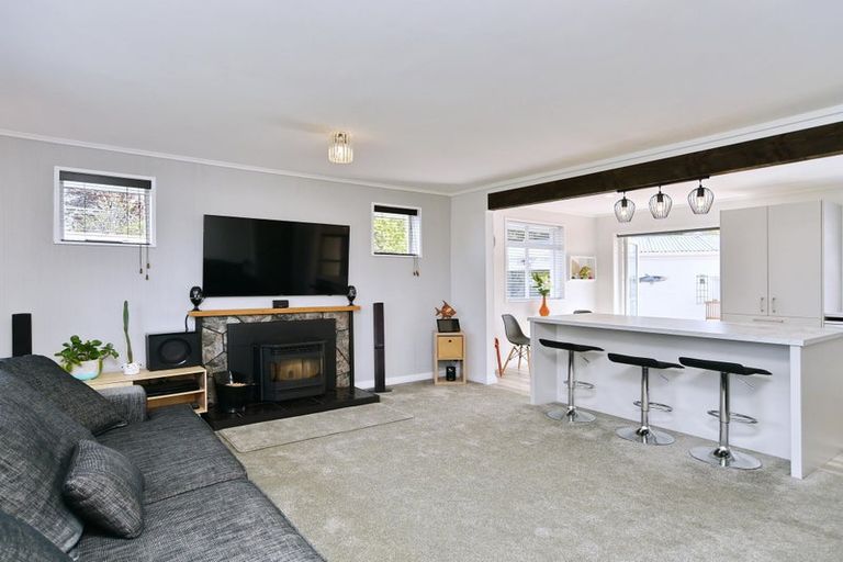 Photo of property in 7 Barclay Place, Burwood, Christchurch, 8061