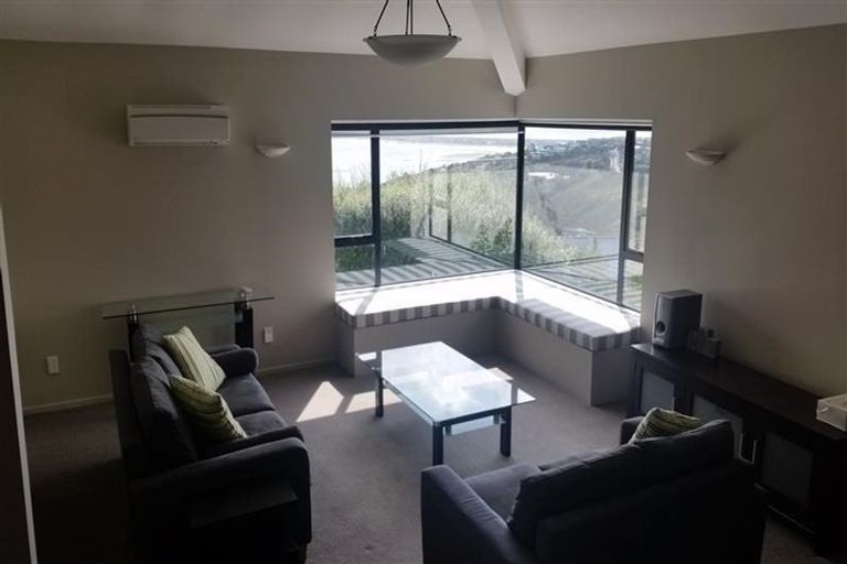 Photo of property in 20 Drayton Drive, Mount Pleasant, Christchurch, 8081