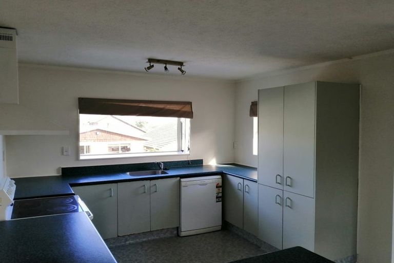 Photo of property in 10 Northwood Close, Woodridge, Wellington, 6037