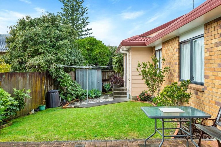 Photo of property in 47 Glenview Road, Glen Eden, Auckland, 0602