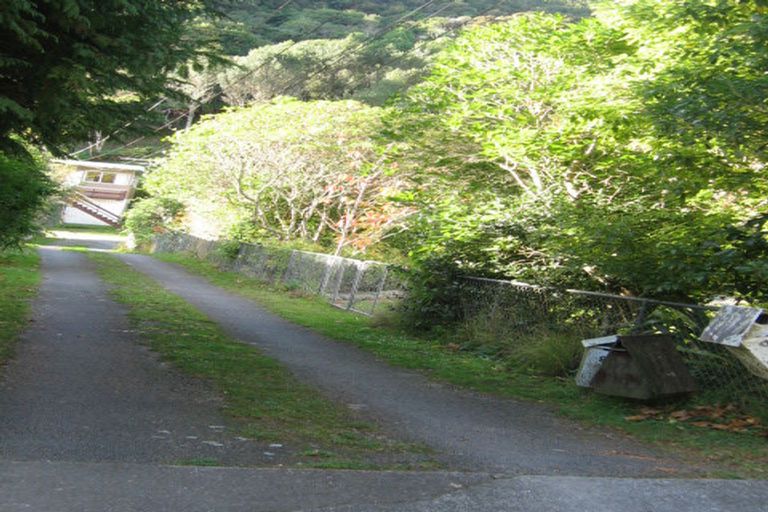 Photo of property in 97 Kamahi Street, Stokes Valley, Lower Hutt, 5019