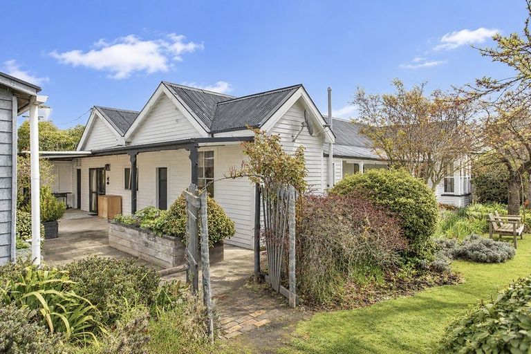 Photo of property in 15 Montrose Street, Waiau, 7332