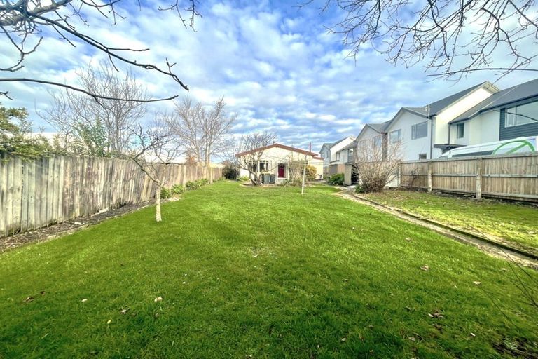 Photo of property in 10 Peverel Street, Riccarton, Christchurch, 8011