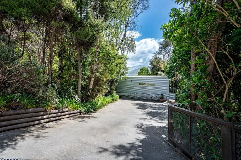 Photo of property in 44 Onuku Road, Akaroa, 7520