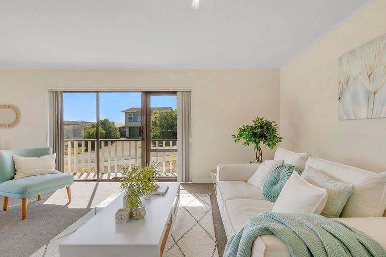 Photo of property in 36 Eskdale Road, Papakowhai, Porirua, 5024