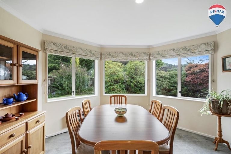 Photo of property in 18 Galveston Grove, Totara Park, Upper Hutt, 5018