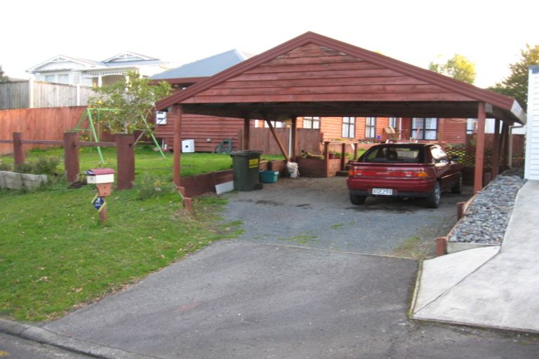 Photo of property in 8 Whyte Street, Hamilton East, Hamilton, 3216