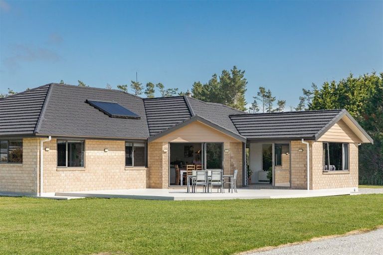 Photo of property in 73 Mcpadden Road, Westport, 7892