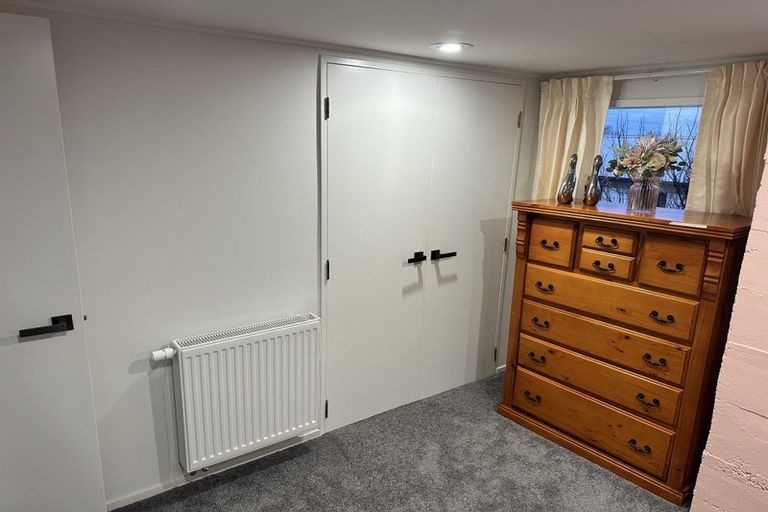 Photo of property in 2a Cobden Road, Bluff Hill, Napier, 4110