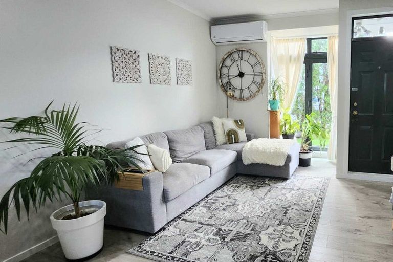 Photo of property in Tuscany Towers, 47/1 Ambrico Place, New Lynn, Auckland, 0600